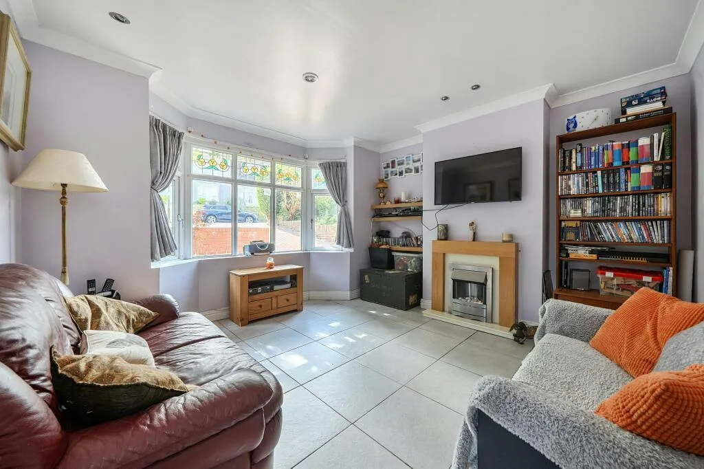 Glenfield Crescent, Southampton, SO18, photo 5
