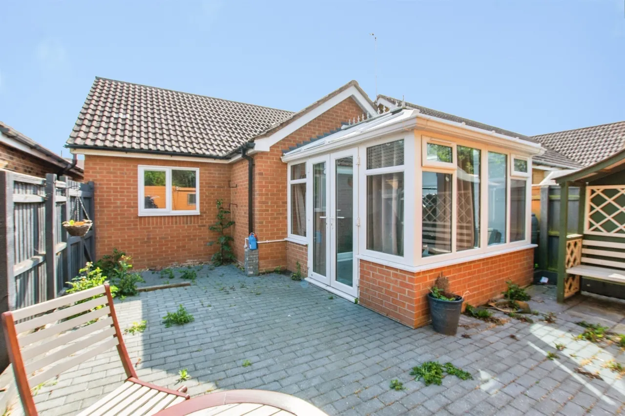The Hollies, Holbeach, Spalding, photo 11
