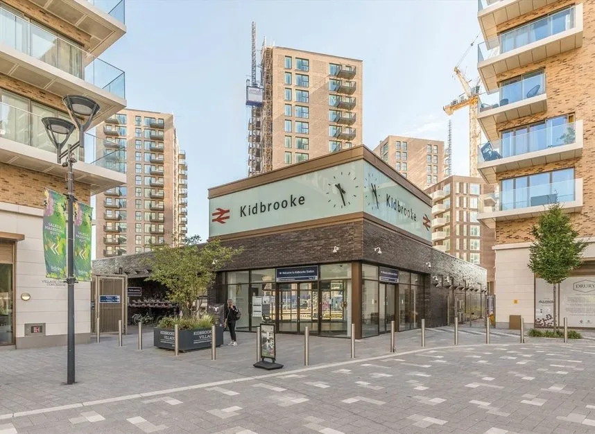 Pegler Square, Kidbrooke Village, SE3, photo 9