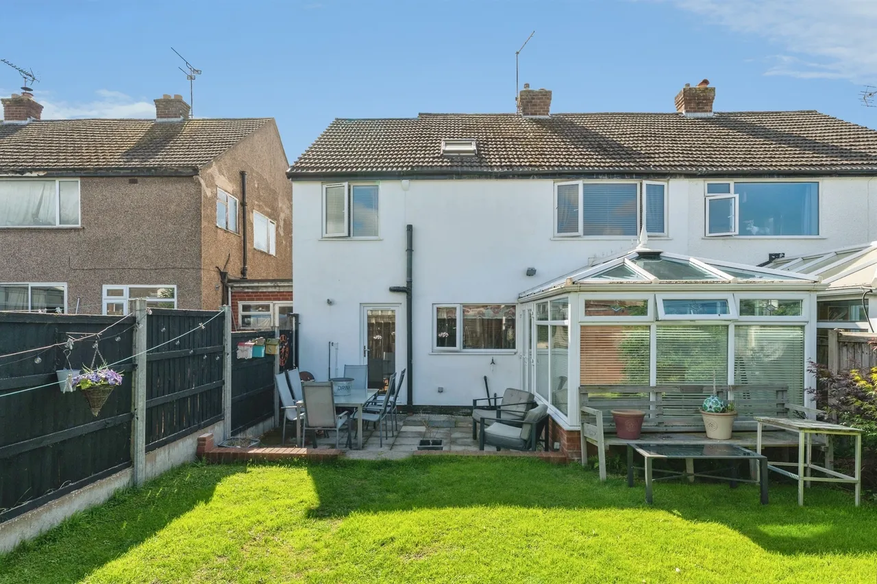 Buckingham Avenue, Vicars Cross, CH3, photo 19