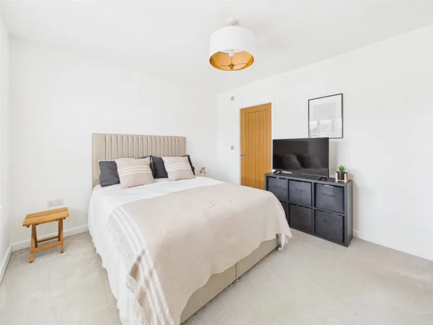 Porter Close, Longlevens, photo 13