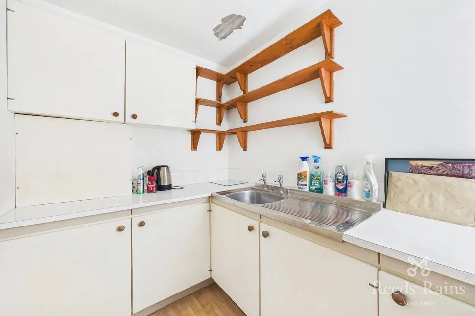 Wardle Road, Sale, Greater Manchester, M33, photo 4