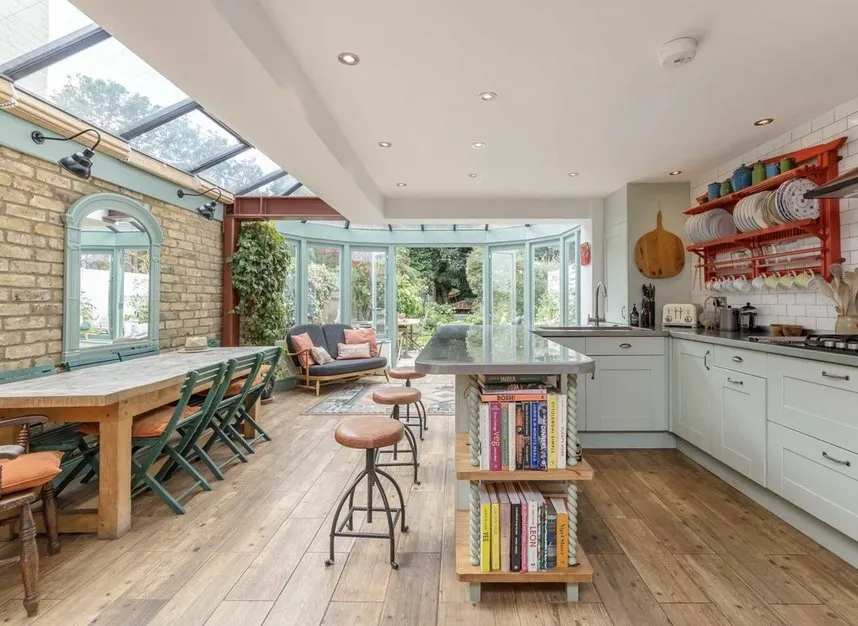 Whitehall Park Road, Chiswick, W4, photo 3