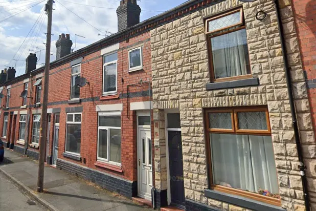 2 bed flat to rent — Maxwell Street, CW2