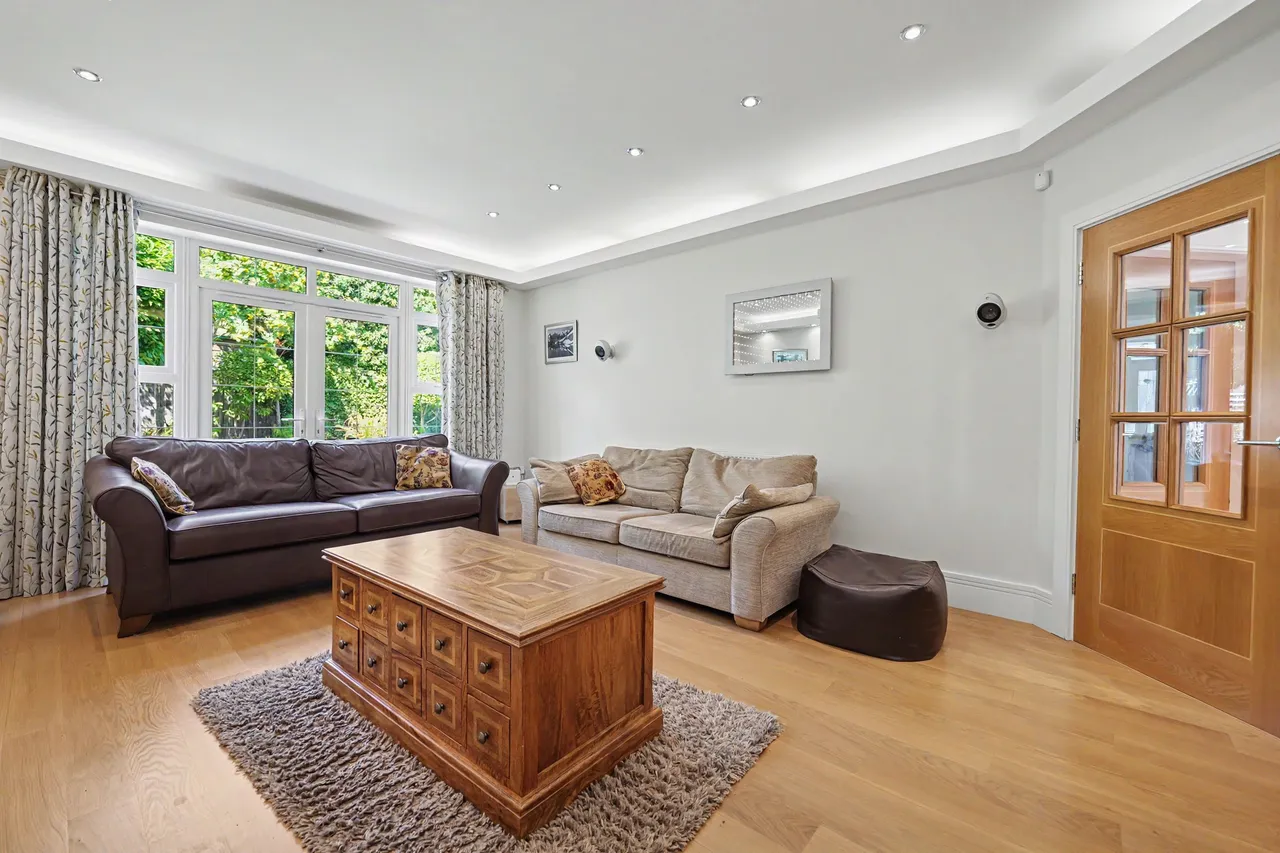 Marlborough Place, Lutterworth, LE17, photo 2