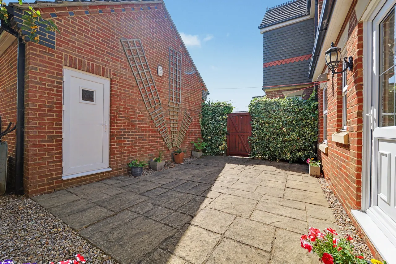 Marlborough Place, Lutterworth, LE17, photo 48
