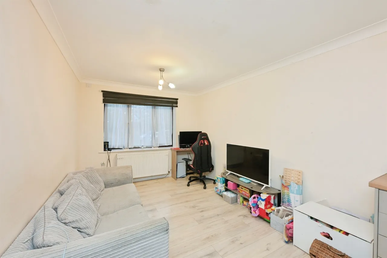 Chilworth Gate, Broxbourne, photo 4