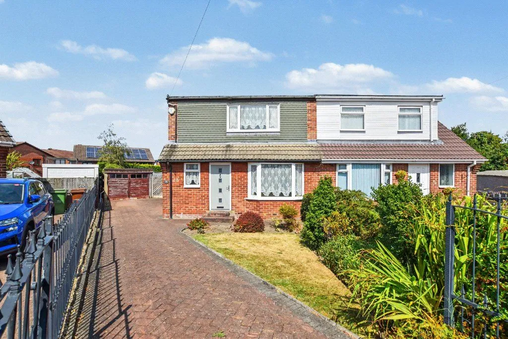 3 bed house for sale, Wilman Post, Ossett, WF5