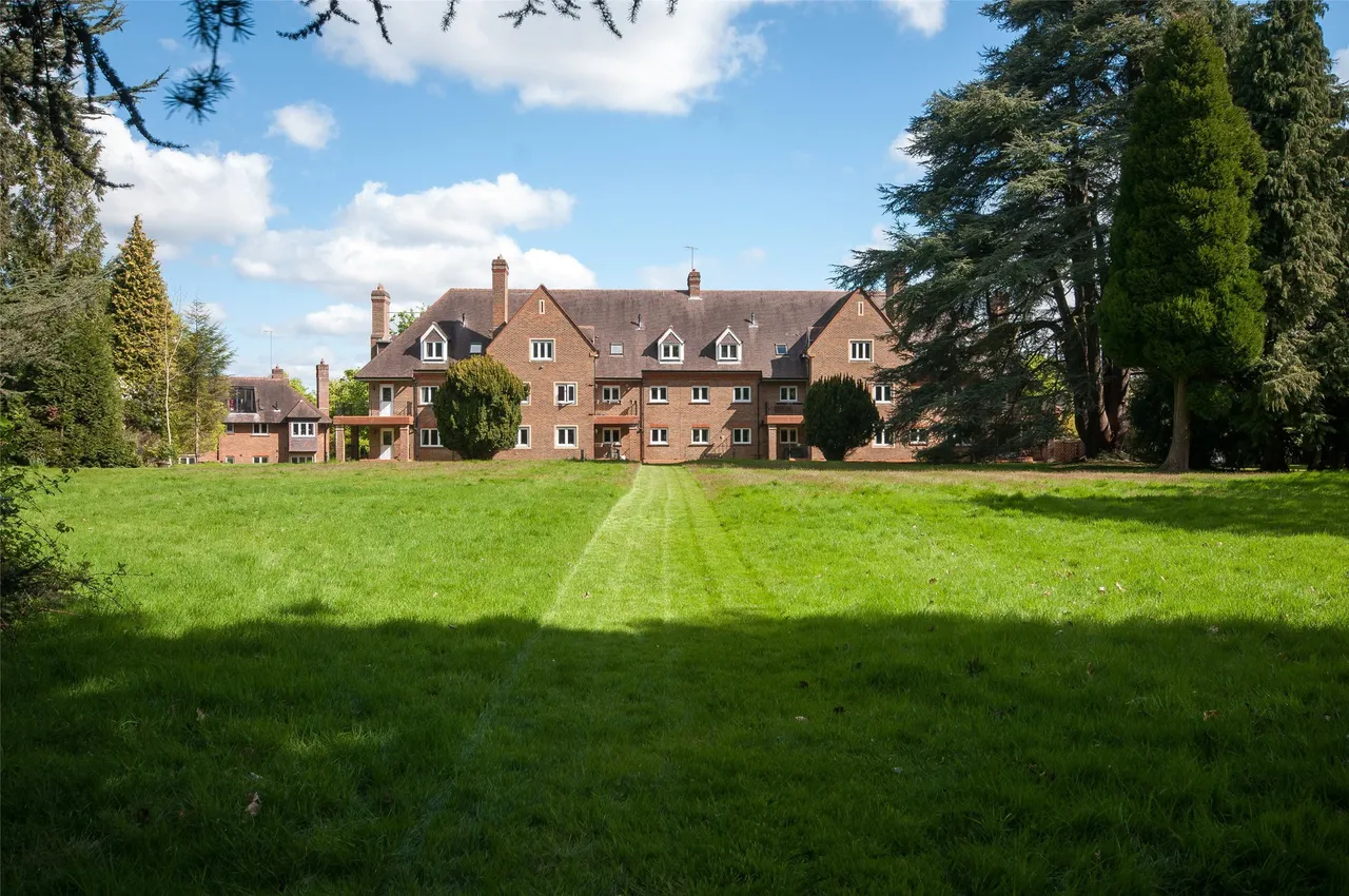Highacre, RH4, photo 9