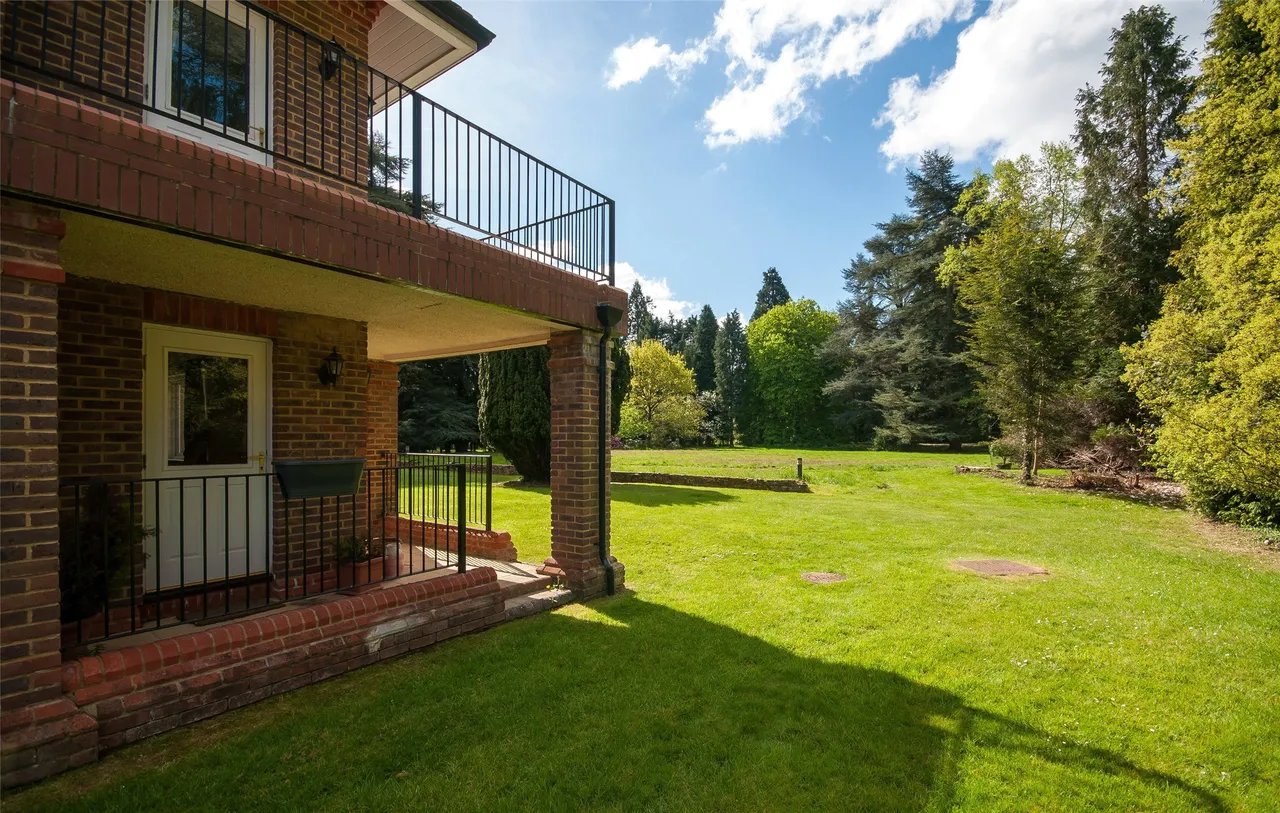 Highacre, RH4, photo 7