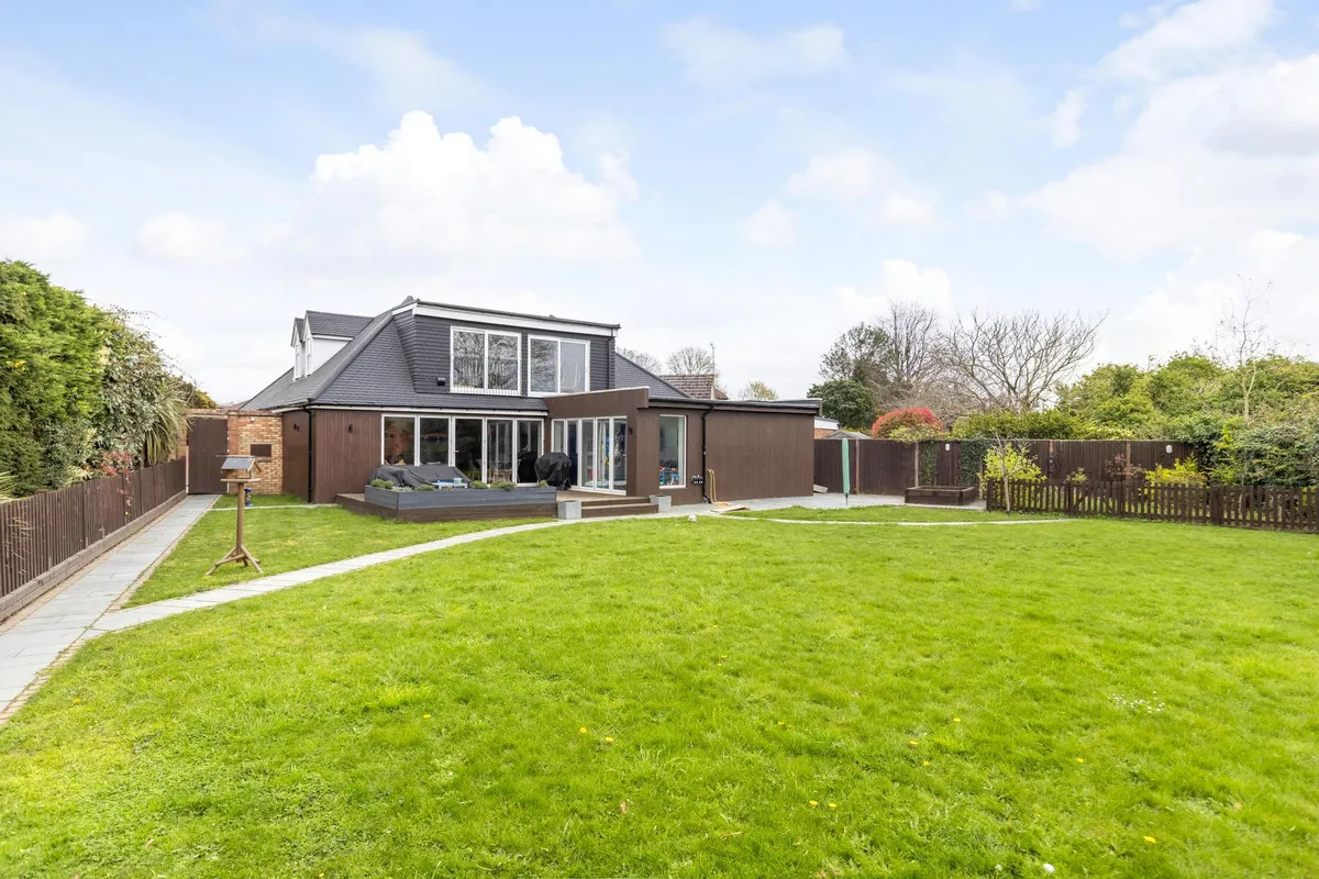 4 bed house for sale, Tadmor Close, Sunbury-on-thames, TW16