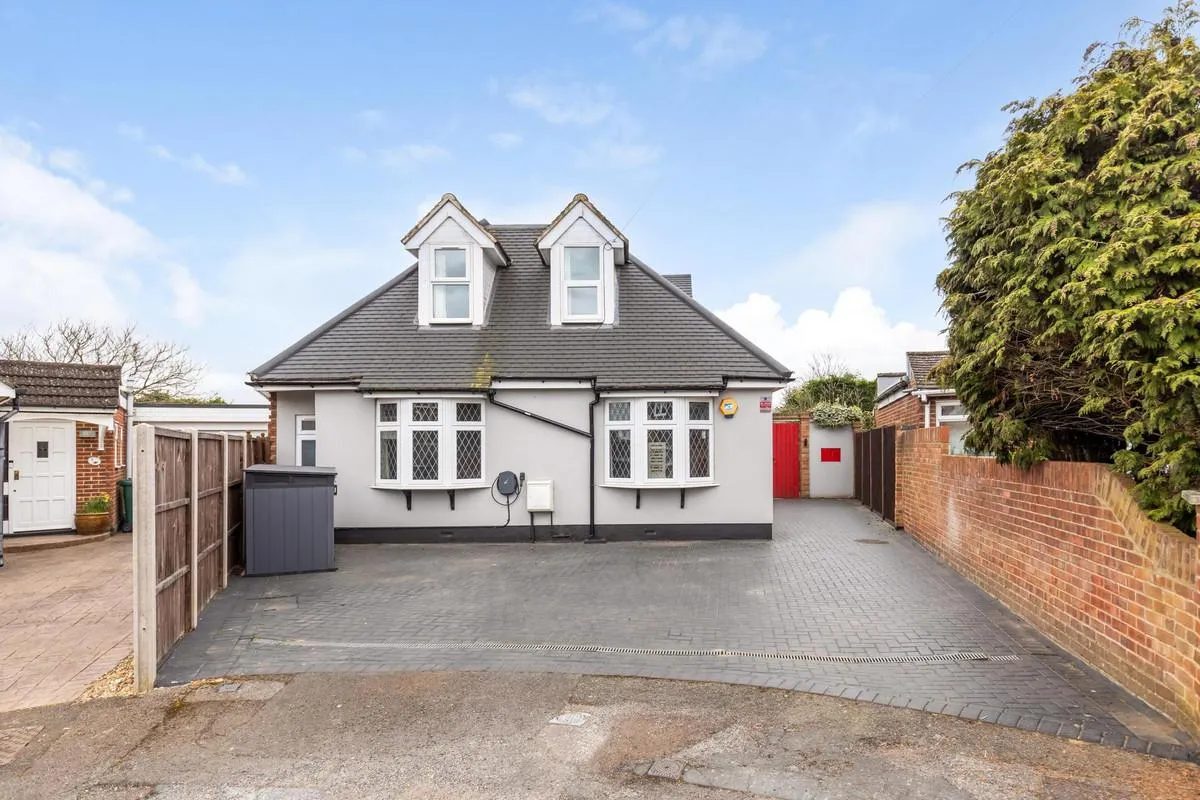 Tadmor Close, Sunbury-on-thames, TW16, photo 23