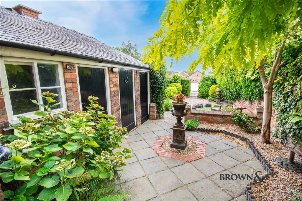 London Road, Retford, photo 18
