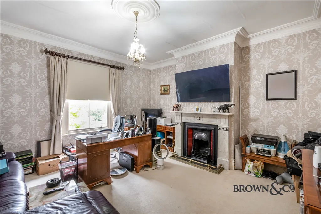 London Road, Retford, photo 10