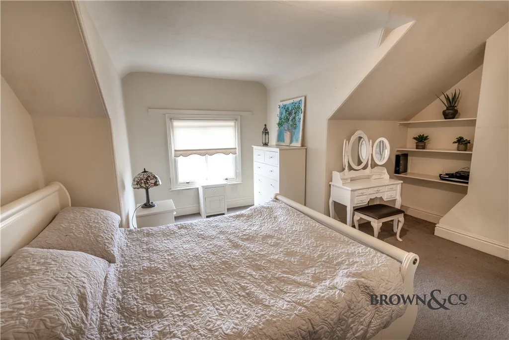 London Road, Retford, photo 12