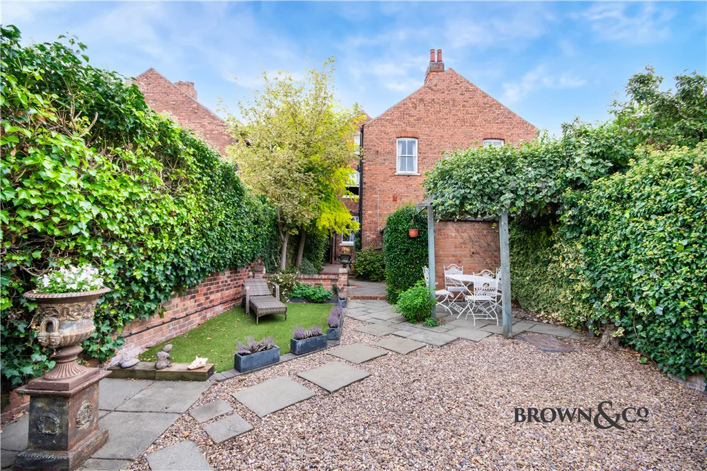 London Road, Retford, photo 16