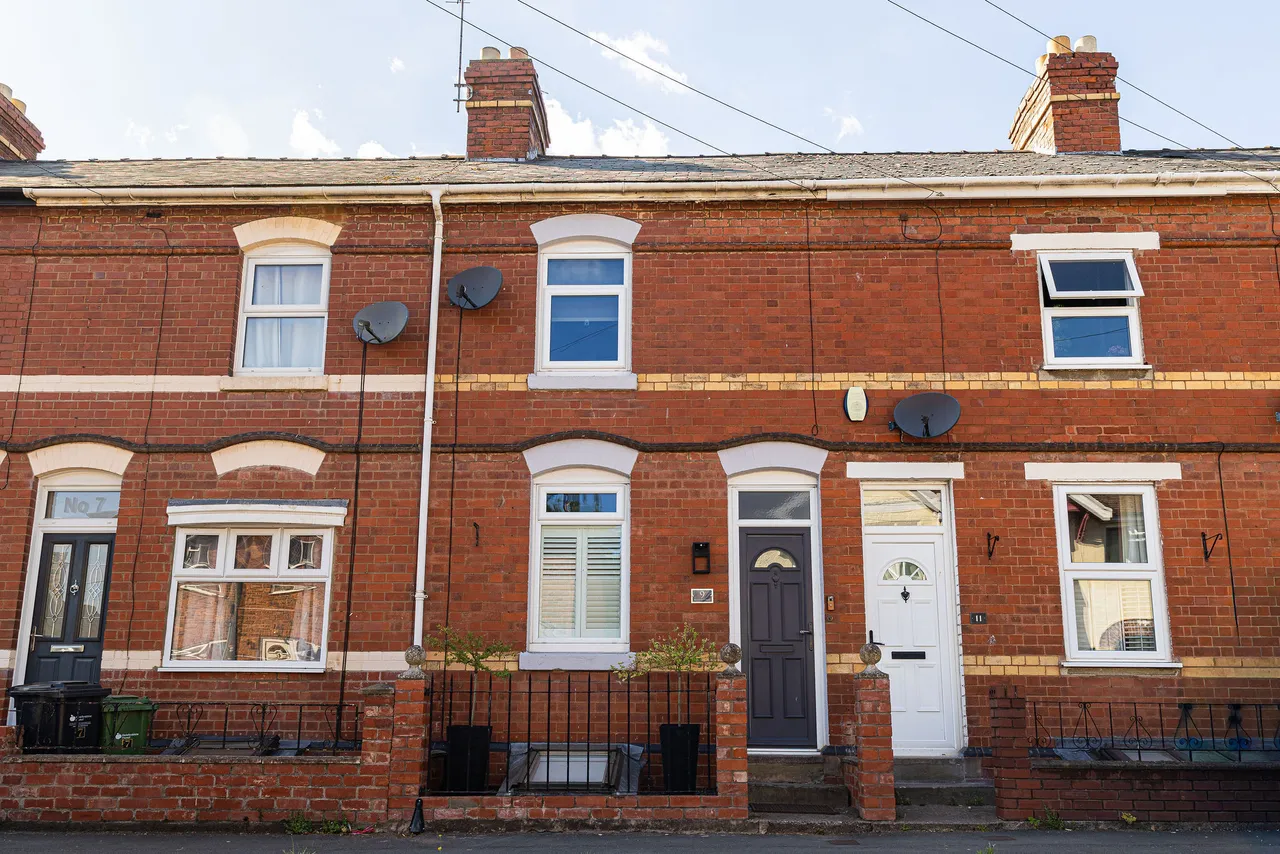 2 bed house for sale, Mostyn Street, Hereford, HR4