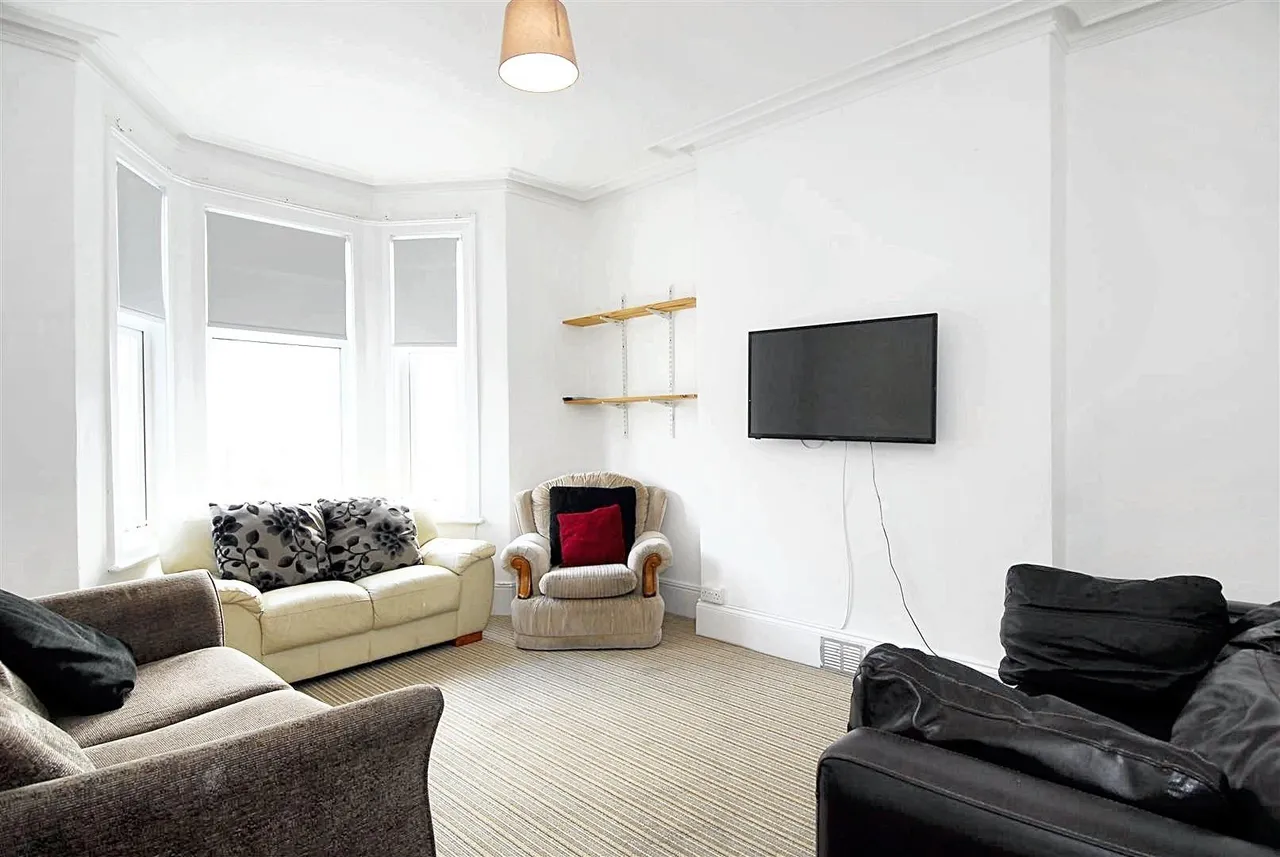 4 bed house to rent, Ashford Road, Plymouth