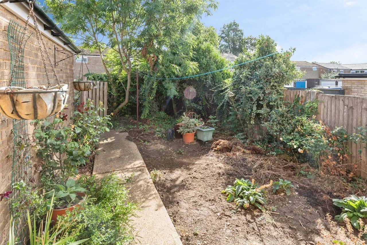 Canterbury Way, Stevenage, photo 10