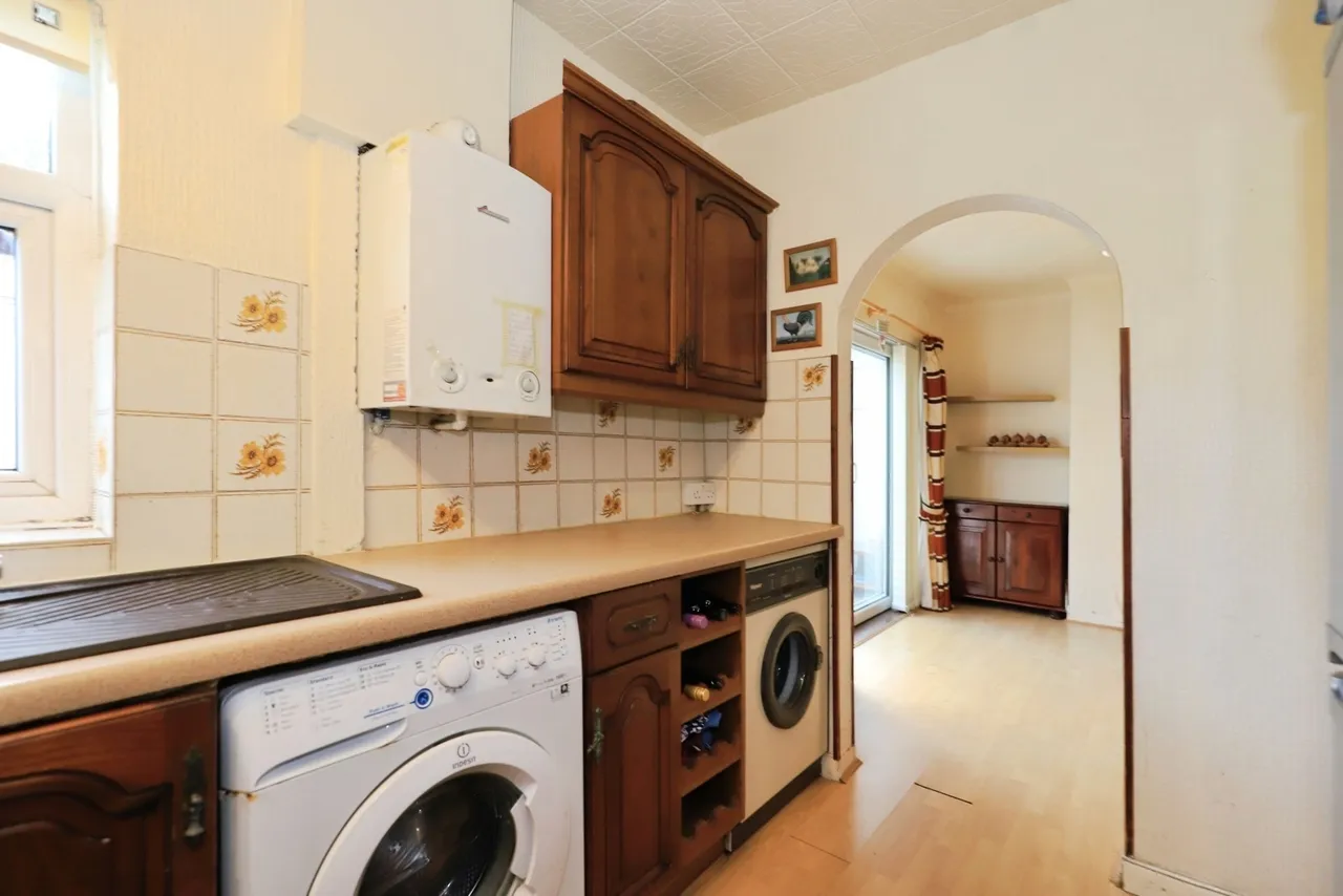 Sandon Road, Fordhouses, WV10, photo 8