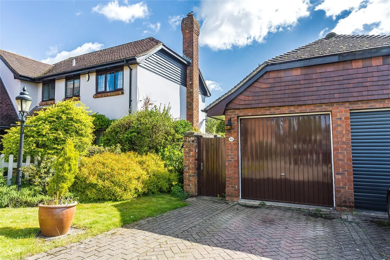 Clerks Croft, Bletchingley, RH1, photo 9