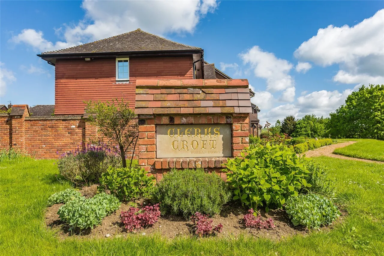 Clerks Croft, Bletchingley, RH1, photo 12