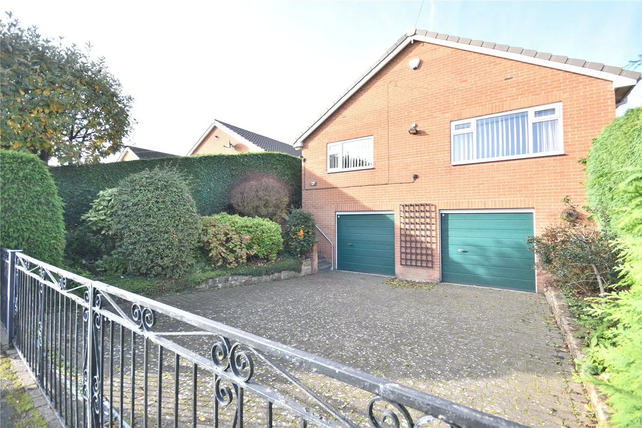 3 bed house for sale, The Approach, Scholes, LS15