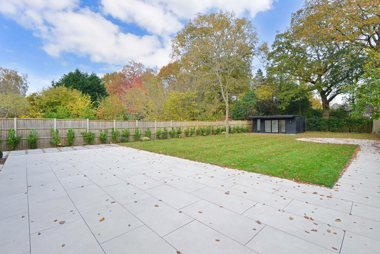 New Park Road, Cranleigh, GU6, photo 30