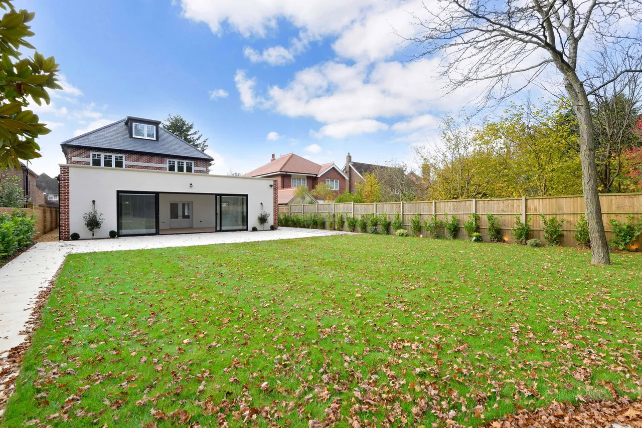 New Park Road, Cranleigh, GU6, photo 27