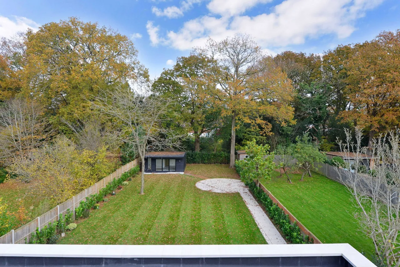 New Park Road, Cranleigh, GU6, photo 28