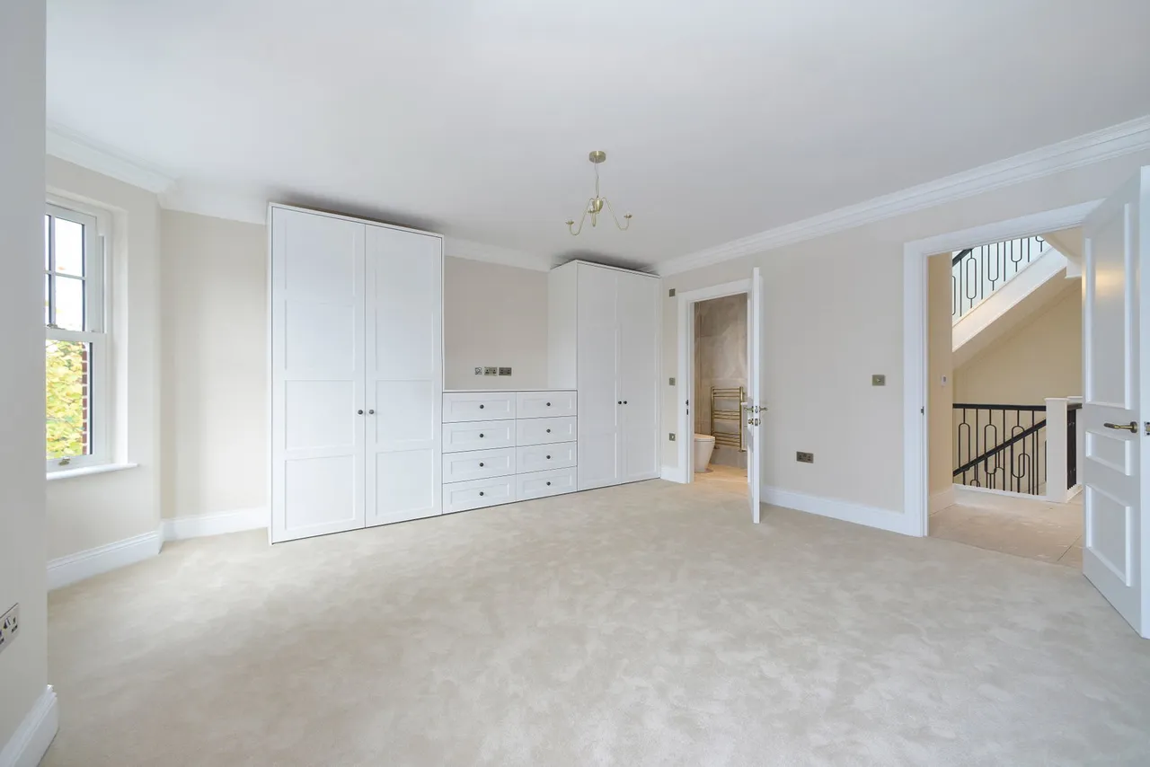 New Park Road, Cranleigh, GU6, photo 14
