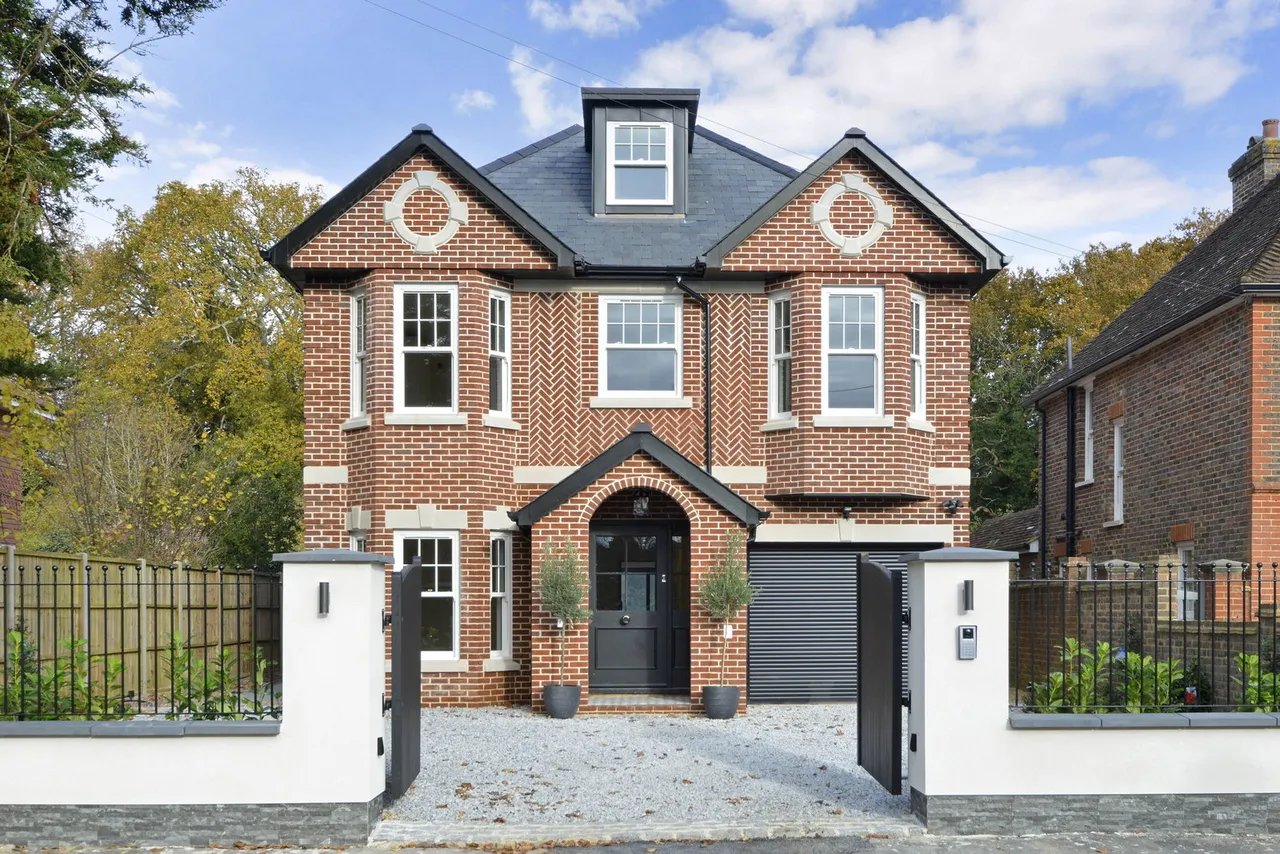 New Park Road, Cranleigh, GU6, photo 31