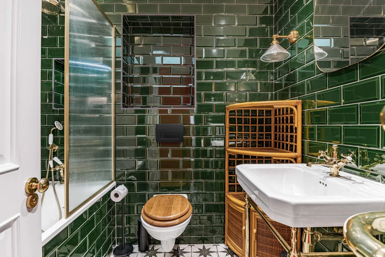 Bethnal Green Road, London, E2, photo 12
