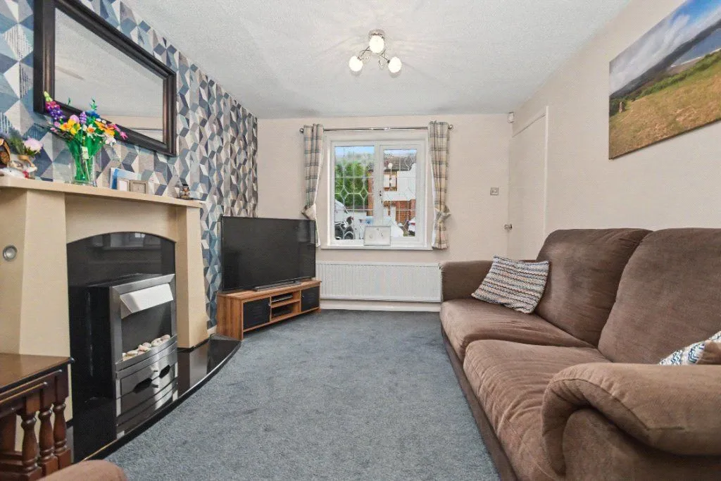 Tarn Court, Outwood, WF1, photo 13