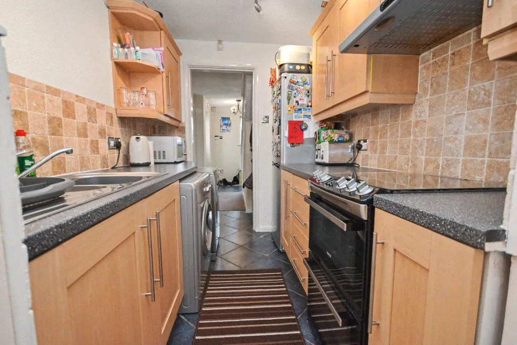 Tarn Court, Outwood, WF1, photo 5