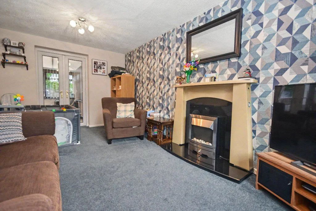 Tarn Court, Outwood, WF1, photo 3