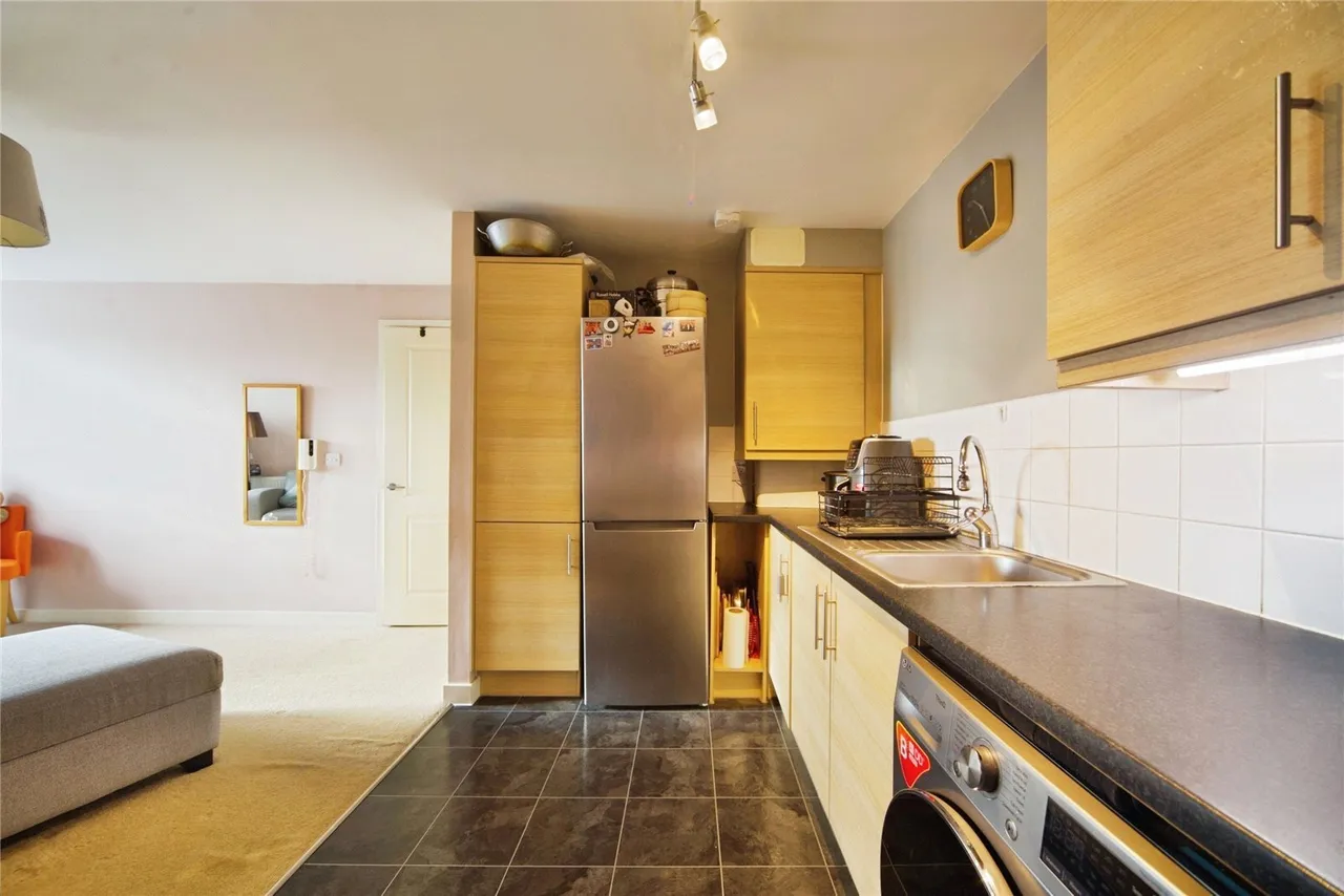 Neasden Lane, London, NW10, photo 9