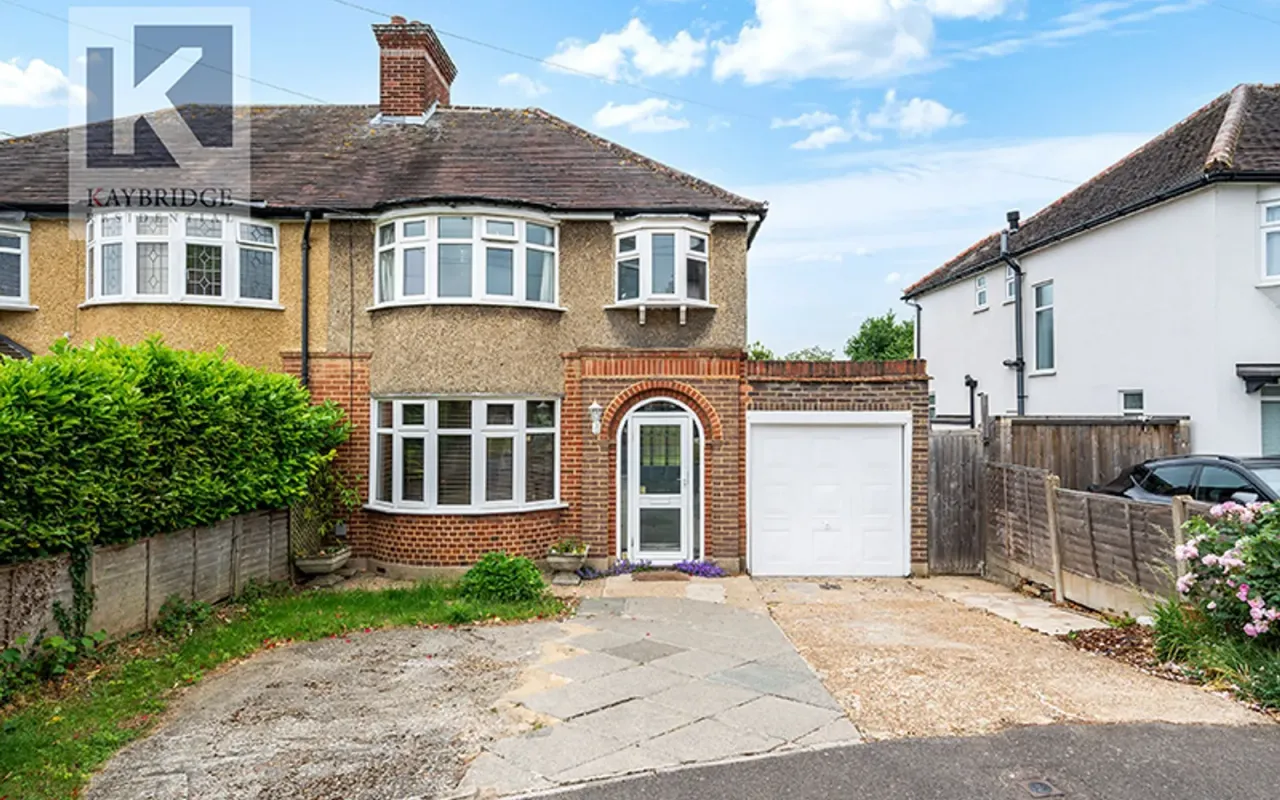 3 bed house for sale — Walsingham Gardens, Epsom, KT19
