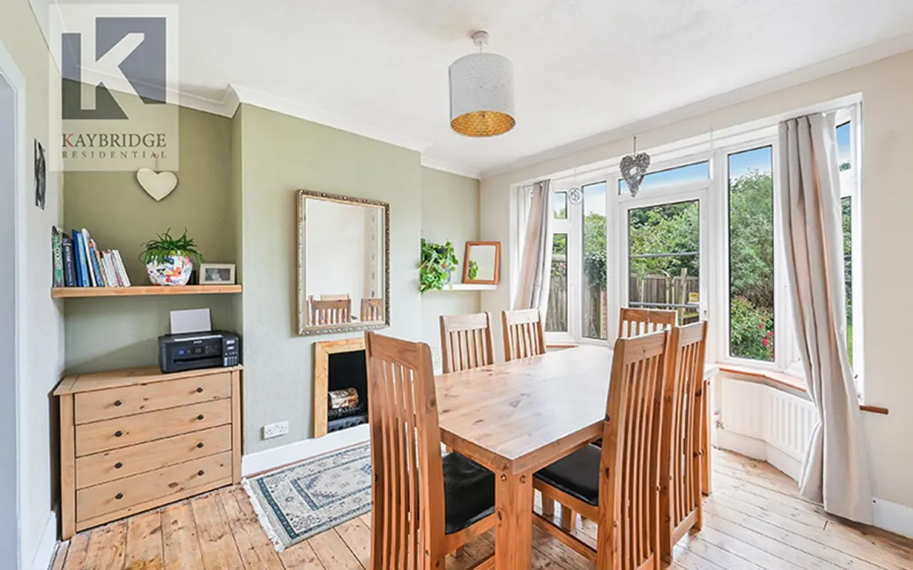 Walsingham Gardens, Epsom, KT19, photo 4