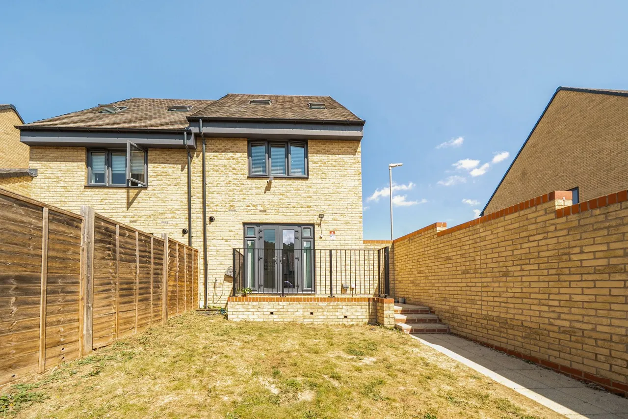 Castle Hill Drive, Swanscombe, DA10, photo 5