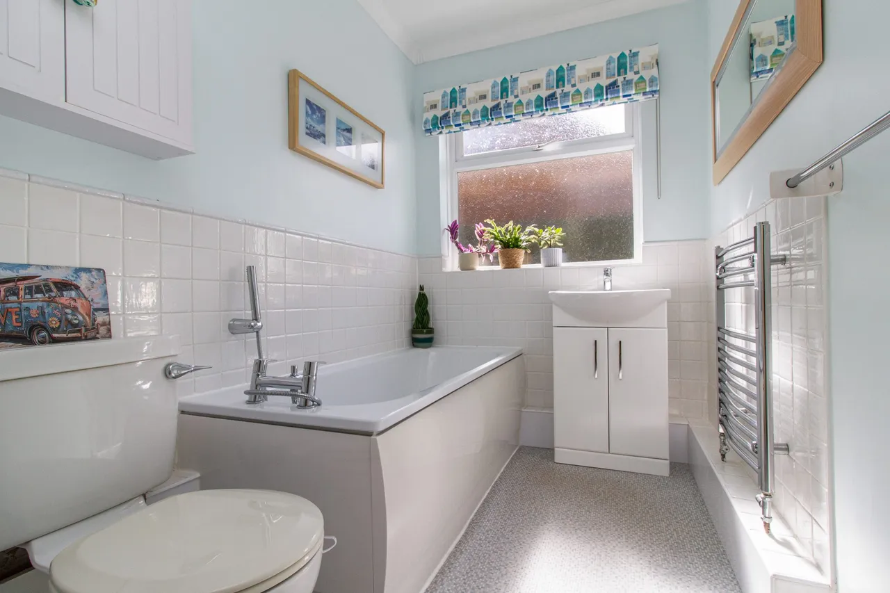 Frere Avenue, Fleet, GU51 5AW, photo 16