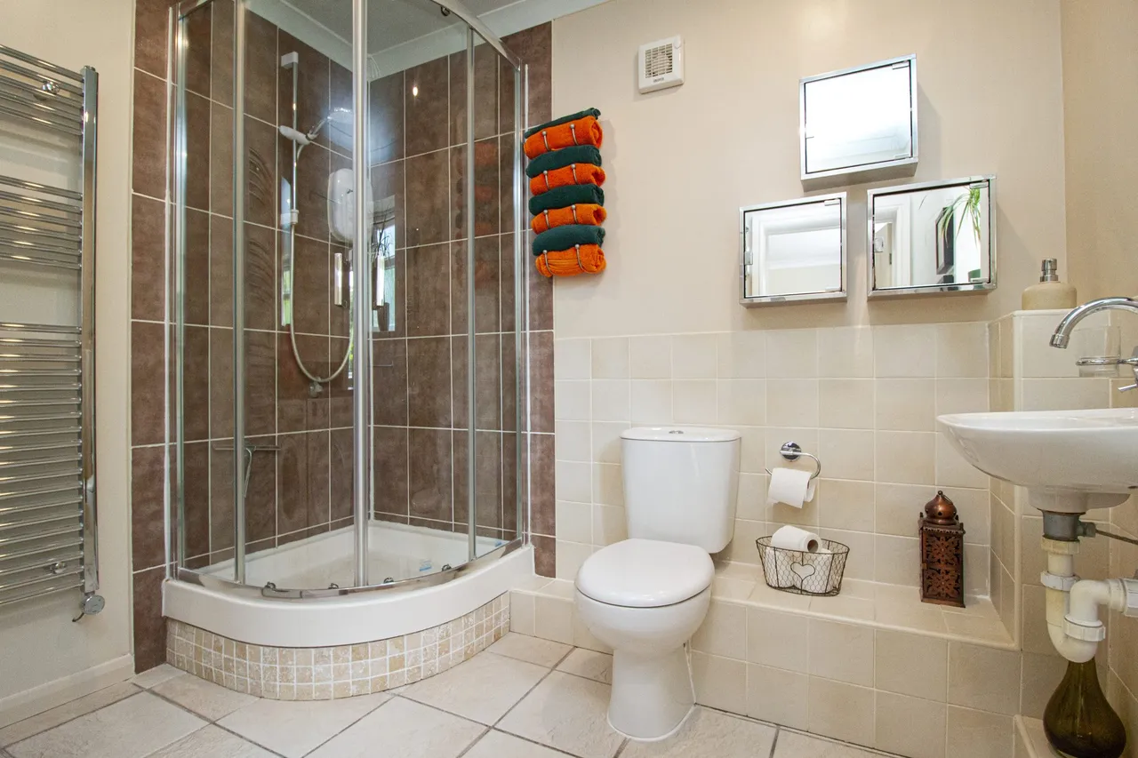 Frere Avenue, Fleet, GU51 5AW, photo 11