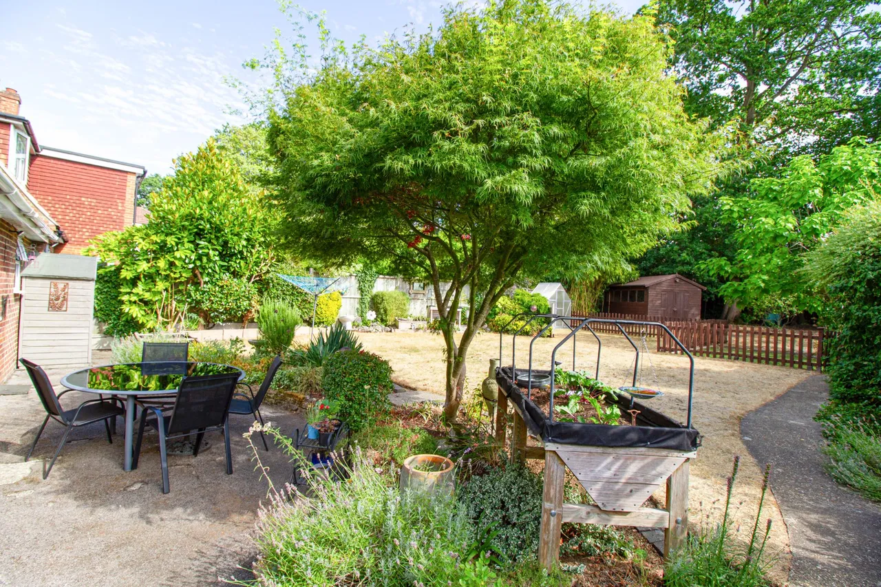 Frere Avenue, Fleet, GU51 5AW, photo 2