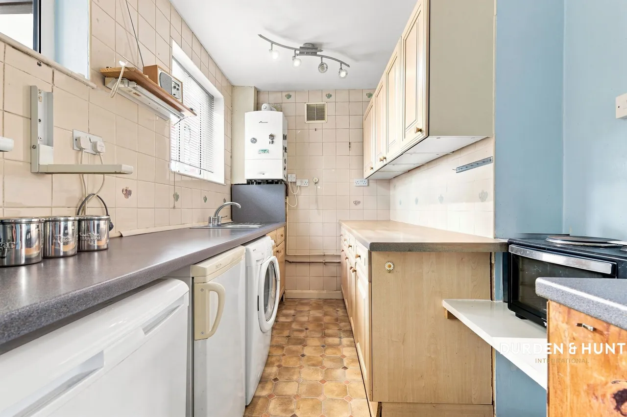 West Road, Chadwell Heath, RM6, photo 4
