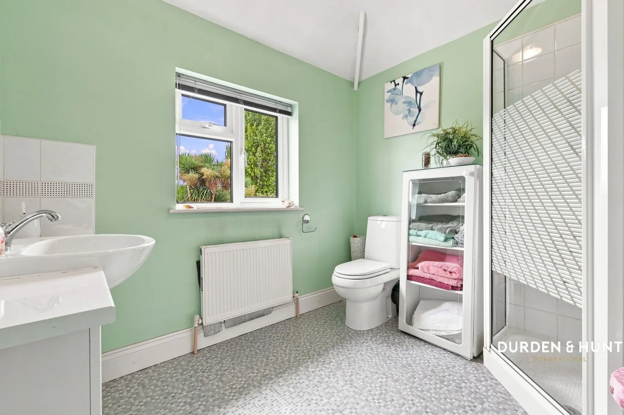 West Road, Chadwell Heath, RM6, photo 15