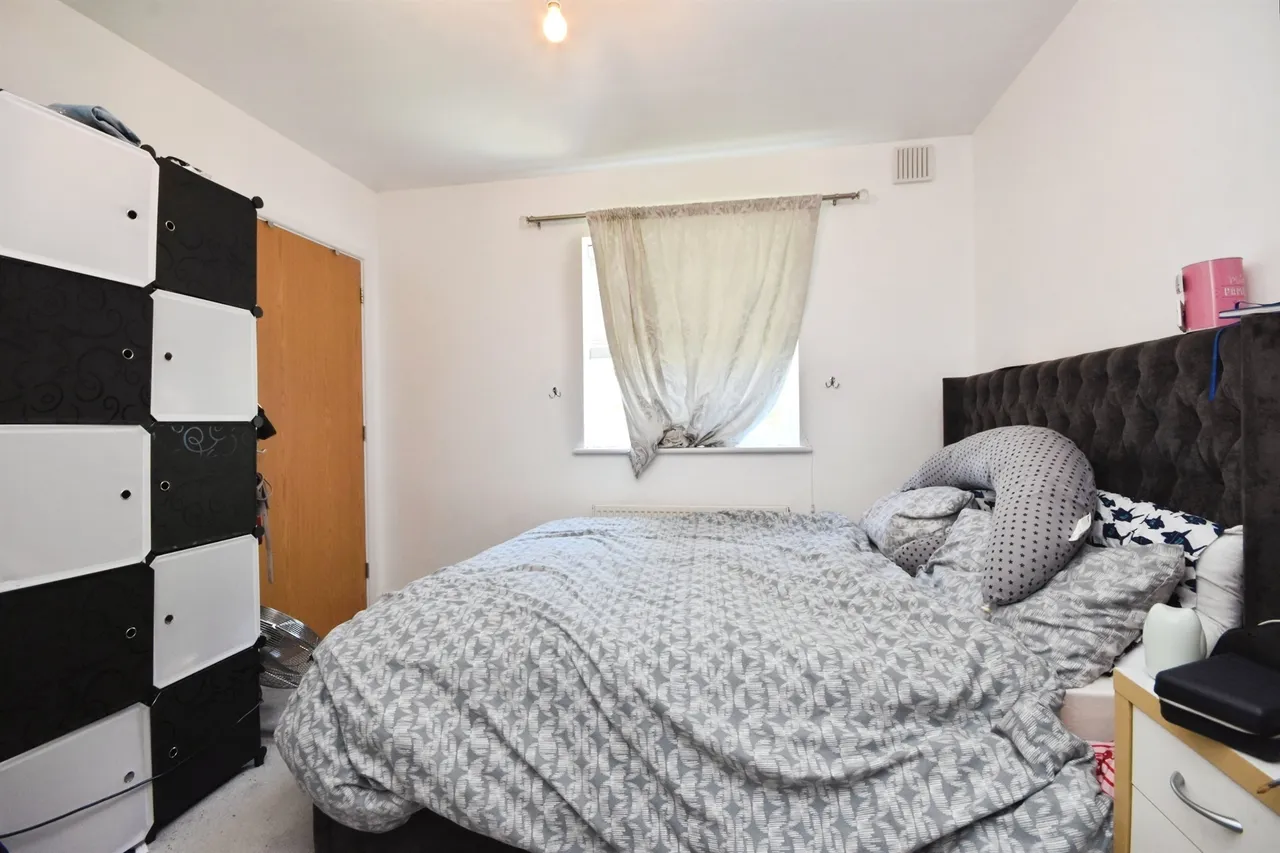 Thomas Drive, Romford, photo 6