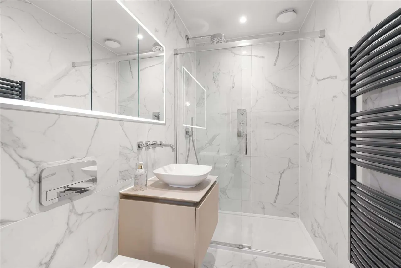 Holt Gardens, London, SW17 7FX, photo 6