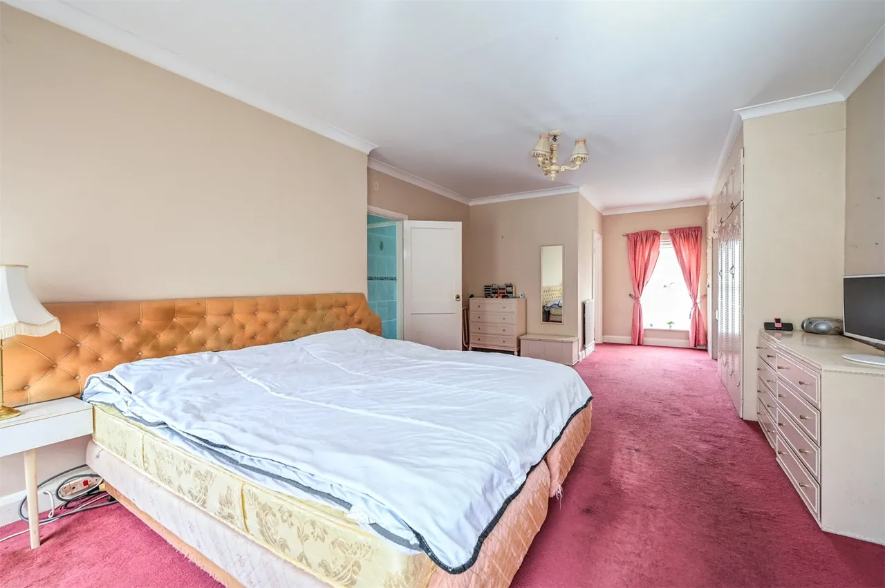 Dinorben Beeches, Fleet, Hampshire, GU52 7SR, photo 7