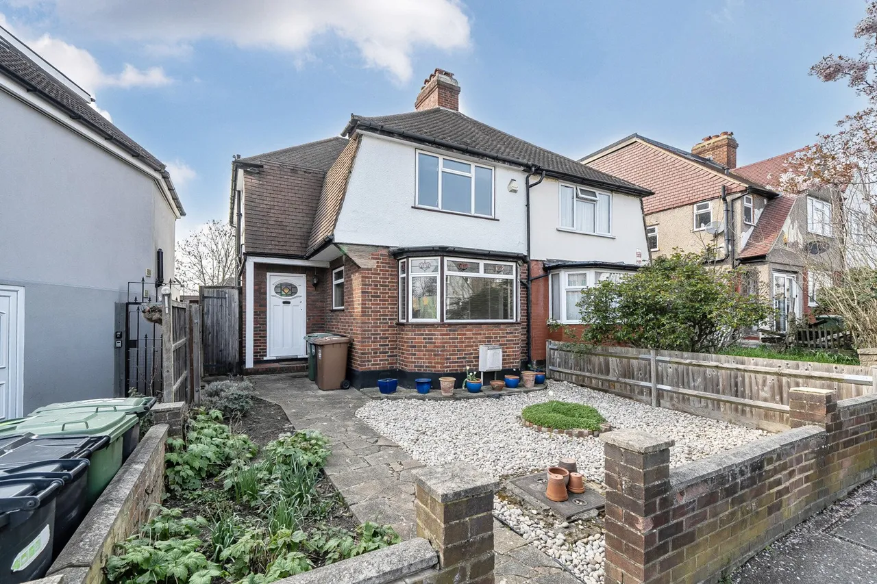 3 bed house for sale — Winlaton Road, BR1