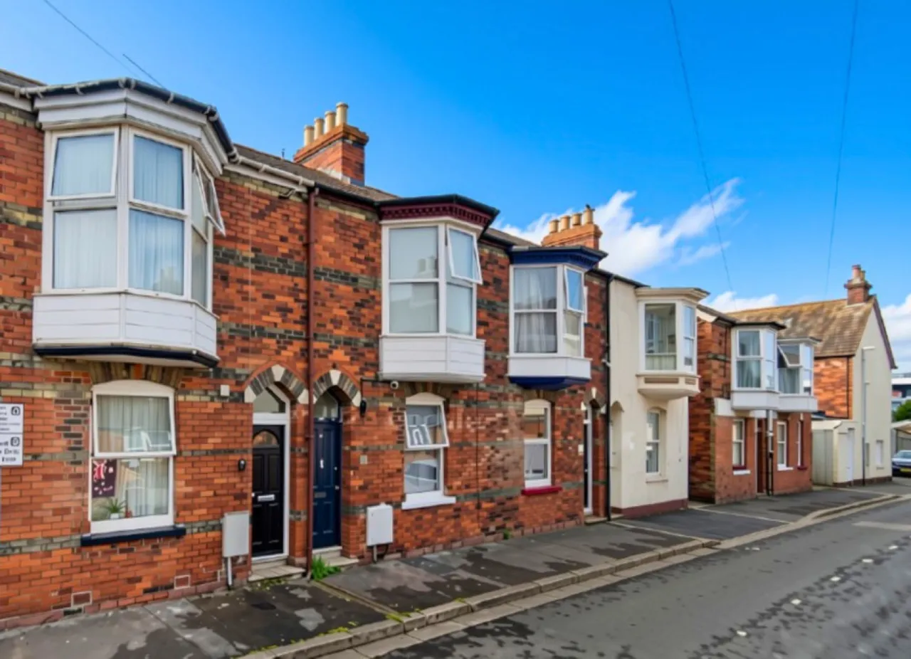 4 bed house for sale — Brownlow Street, Weymouth